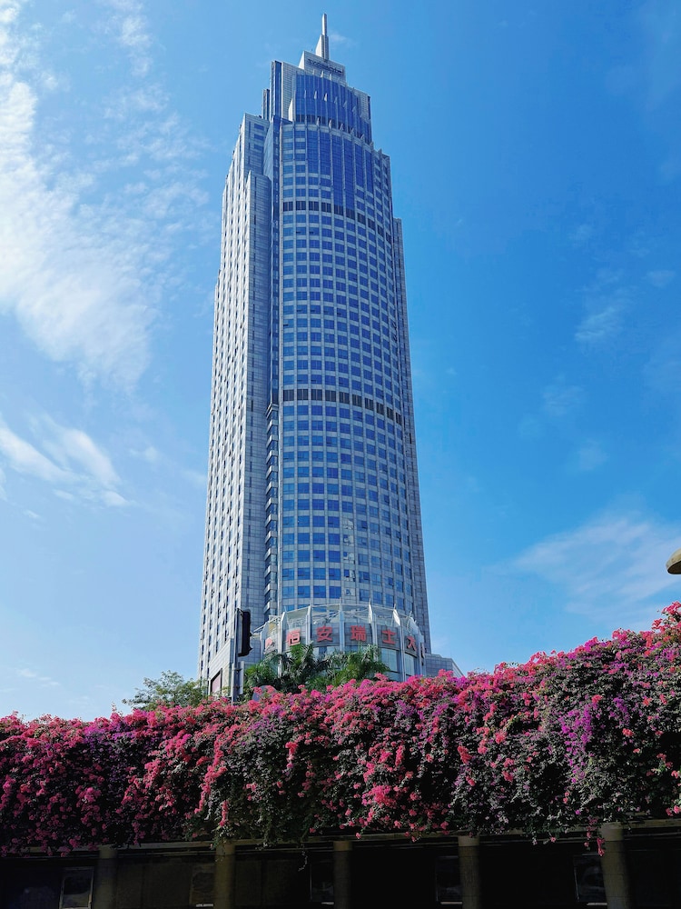 Swissotel Foshan in Foshan, People's Republic of China