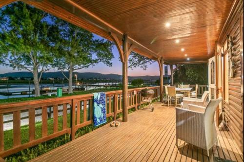 Knysna Lagoon On the Water’s Edge in Knysna, South Africa