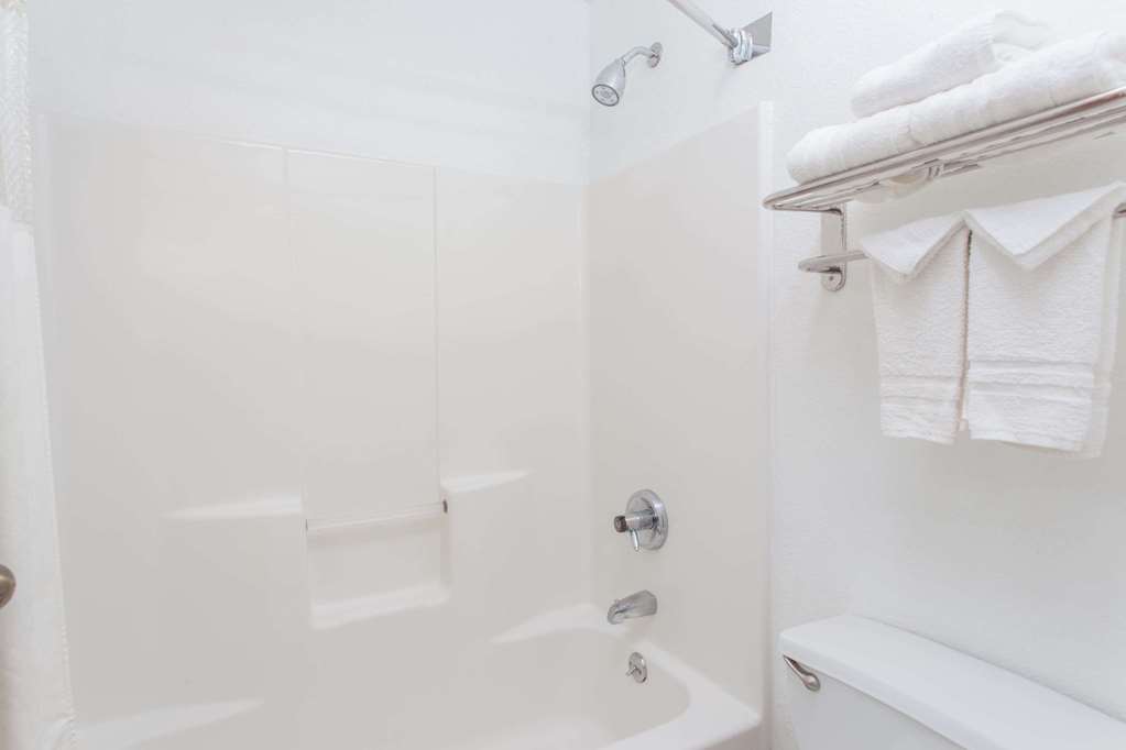 Baymont by Wyndham Smyrna - photo 12