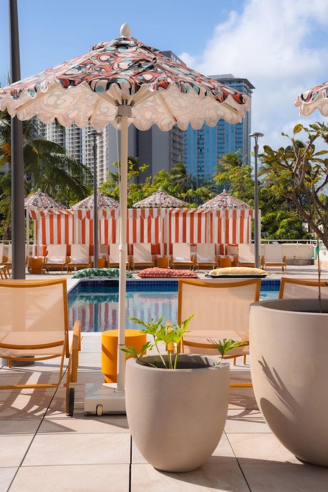 The Ambassador Hotel of Waikiki Tapestry Collection by Hilton - photo 54