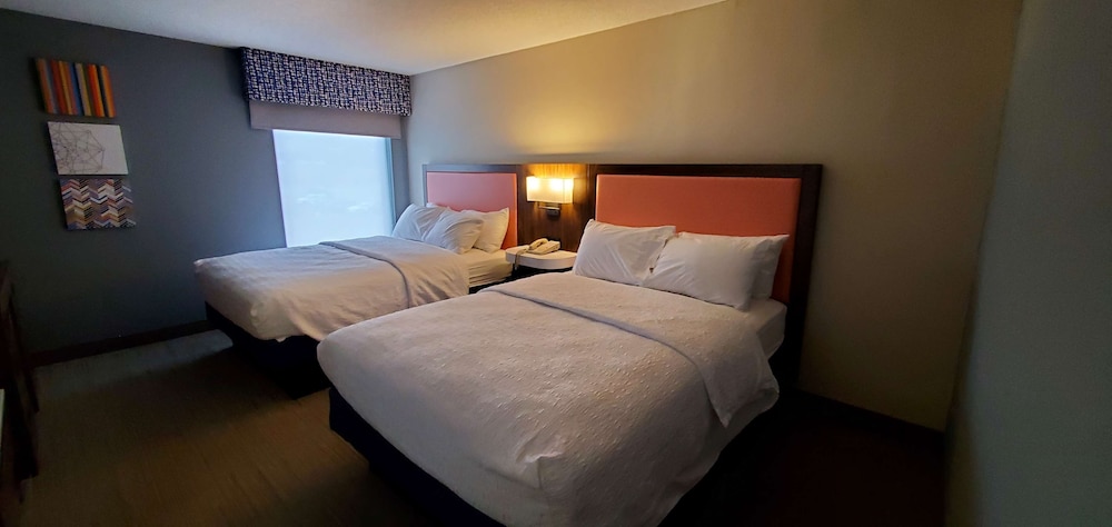 Hampton Inn Hillsville - photo 22