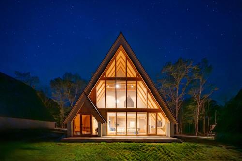 Erusa Rusutsu in Unknown City, Japan