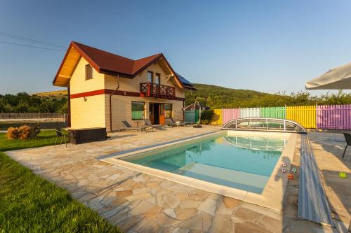Casa Tami — 4-Star Luxury Hotel in Piatra Neamt, Romania