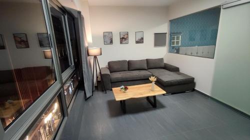 Ermou Downtown Suites by Athens Urban Retreat — 4-Star Luxury Hotel in Athens, Greece