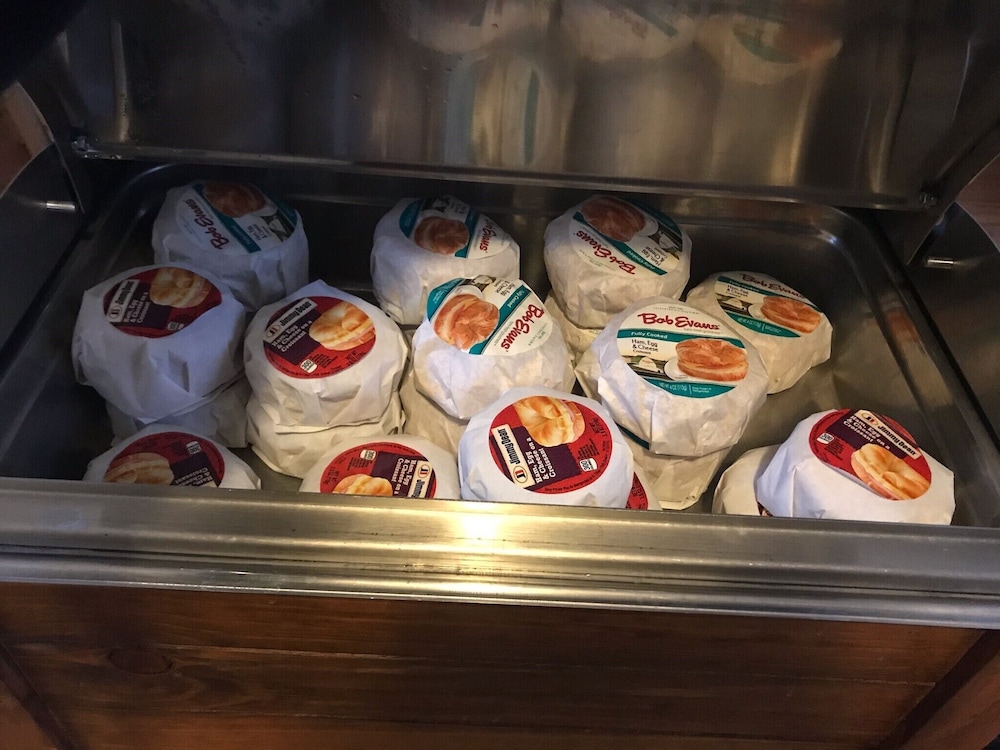 Fredericksburg Inn & Suites - photo 42