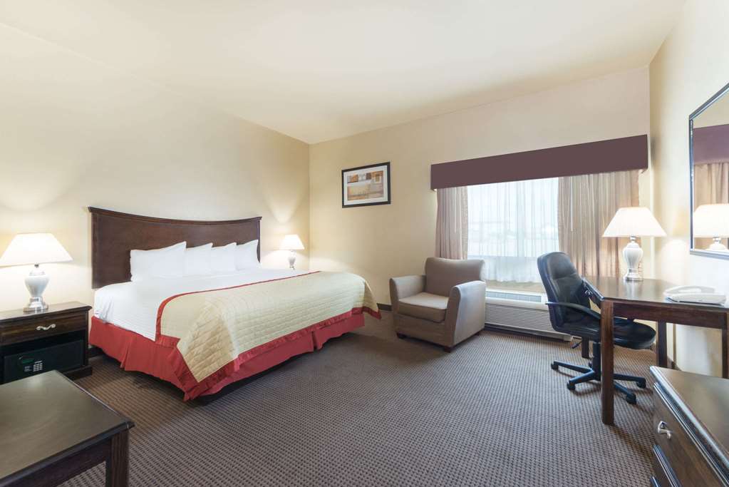Baymont by Wyndham Perryton - photo 12
