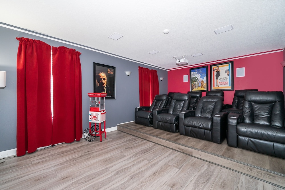 Orlandoasis by Avantstay 8bdr Pool Movie Theater Game Room Resort Access - photo 15