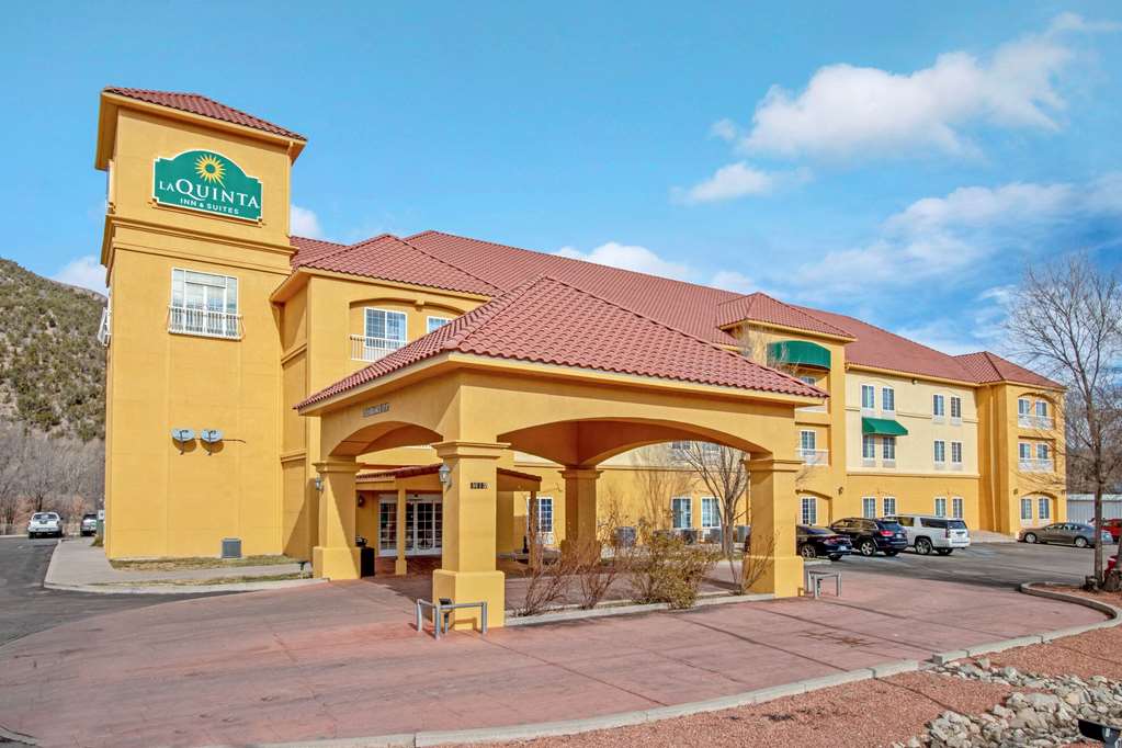 La Quinta Inn & Suites by Wyndham Ruidoso Downs - photo 3