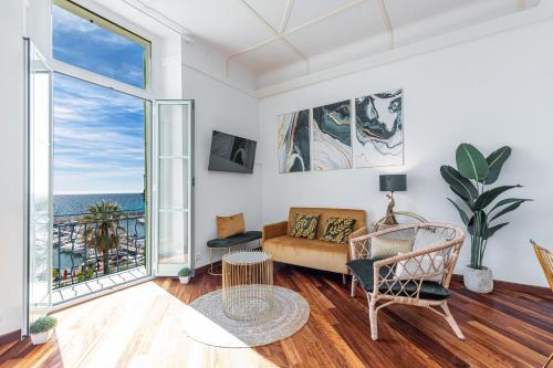 Le Palais de Menton Elegant apartment with sea view — 4-Star Luxury Hotel in Menton, France