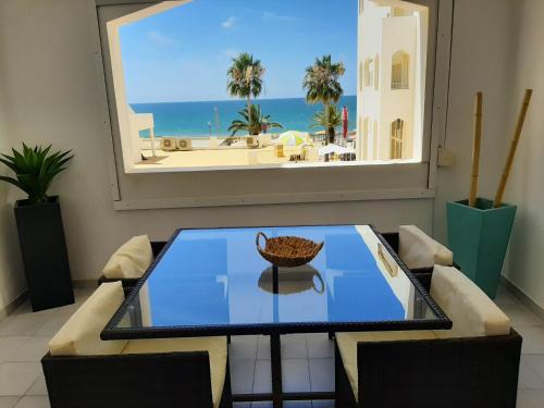 Apartamento Zacarias by Ferias com Sol — 4-Star Luxury Hotel in Quarteira, Portugal
