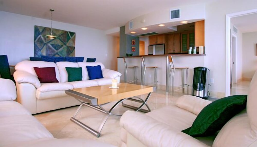Ocean Manor Beach Hotel - photo 54