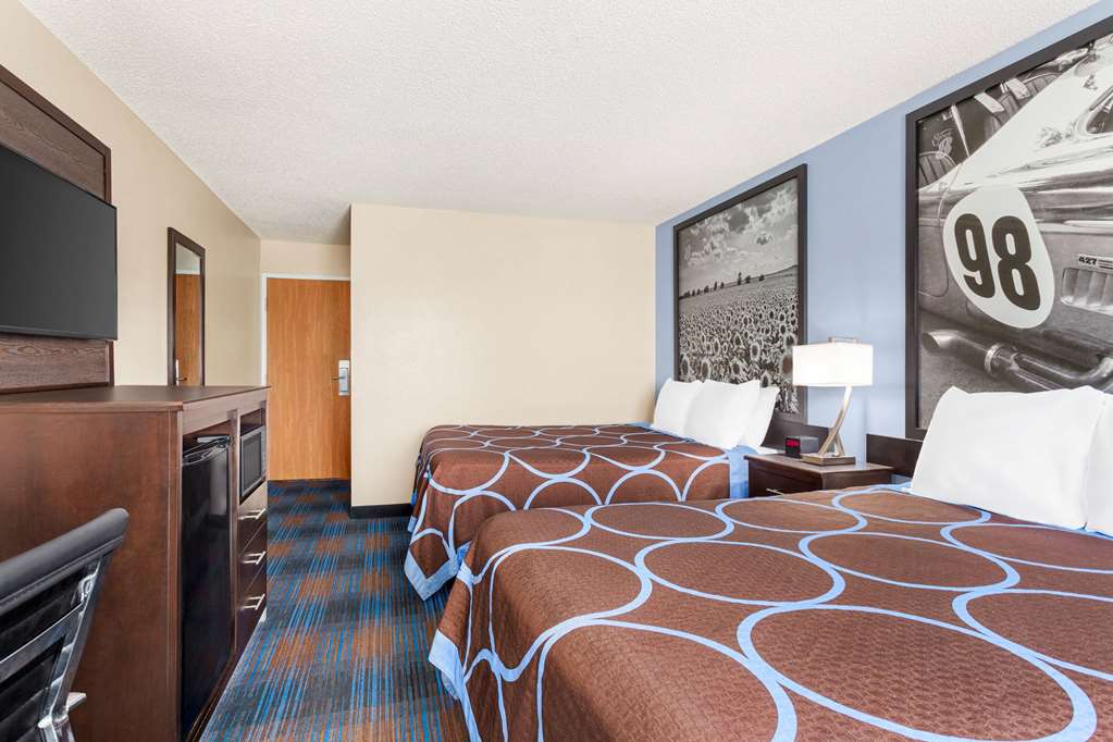 Super 8 by Wyndham Lenexa Overland Park Mall Area - photo 21
