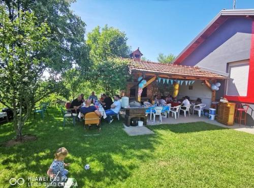 Vikendica Delić Lukavac - last minute hotel in Lukavac