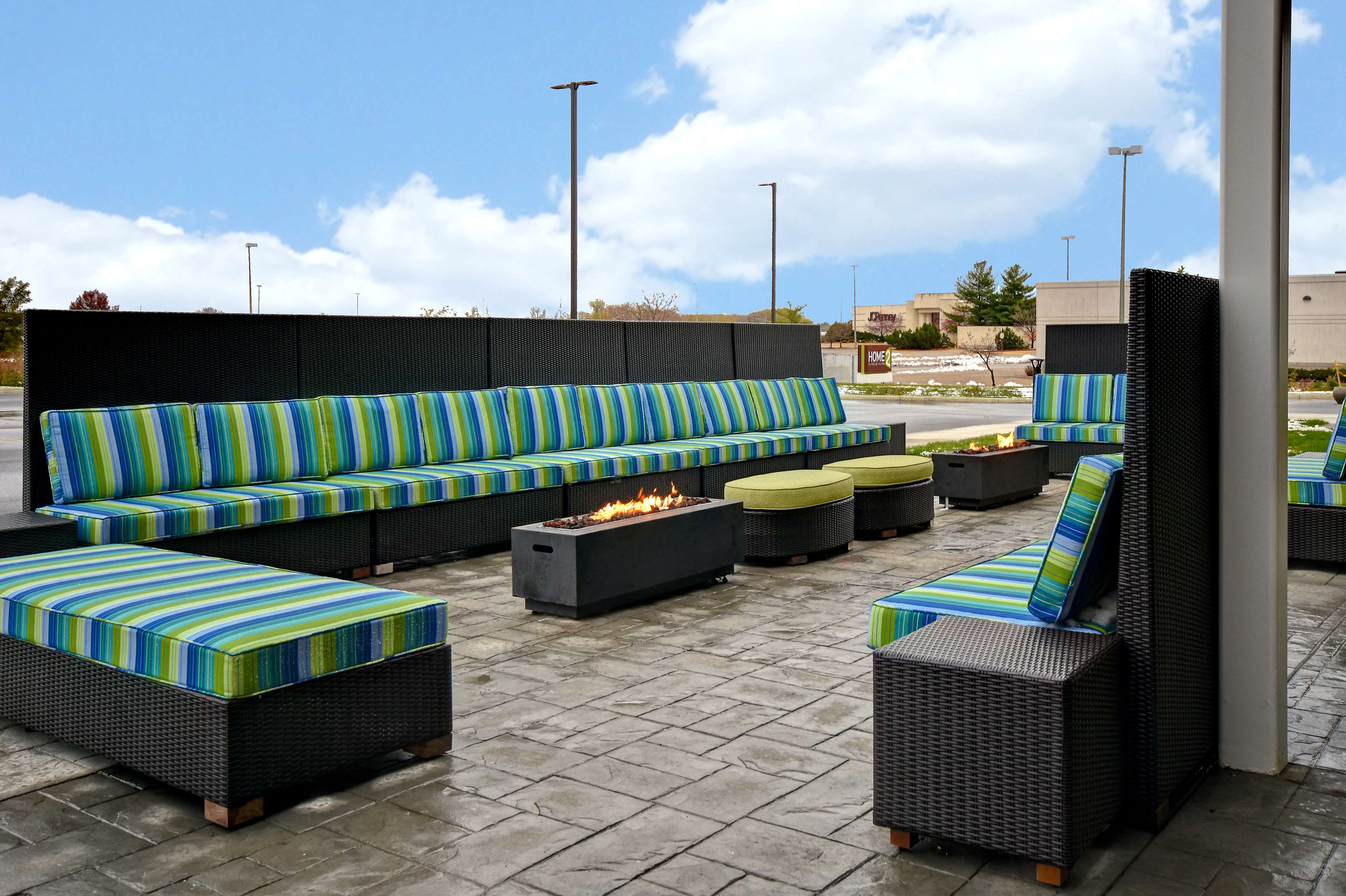Home2 Suites by Hilton Eau Claire South - photo 9