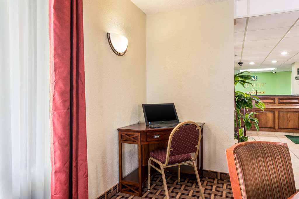 Quality Inn Battleboro Rocky Mount - photo 24