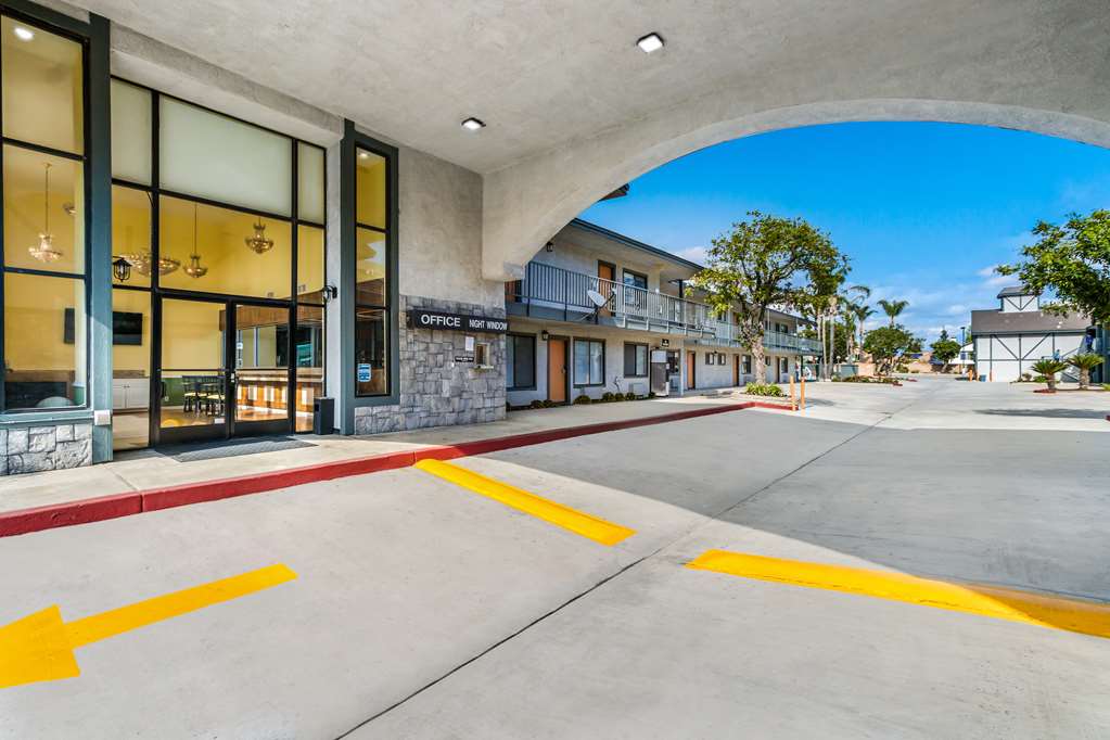 Hotel Hacienda at Ontario Ranch - photo 4