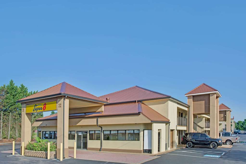 Super 8 by Wyndham Suwanee - photo 3