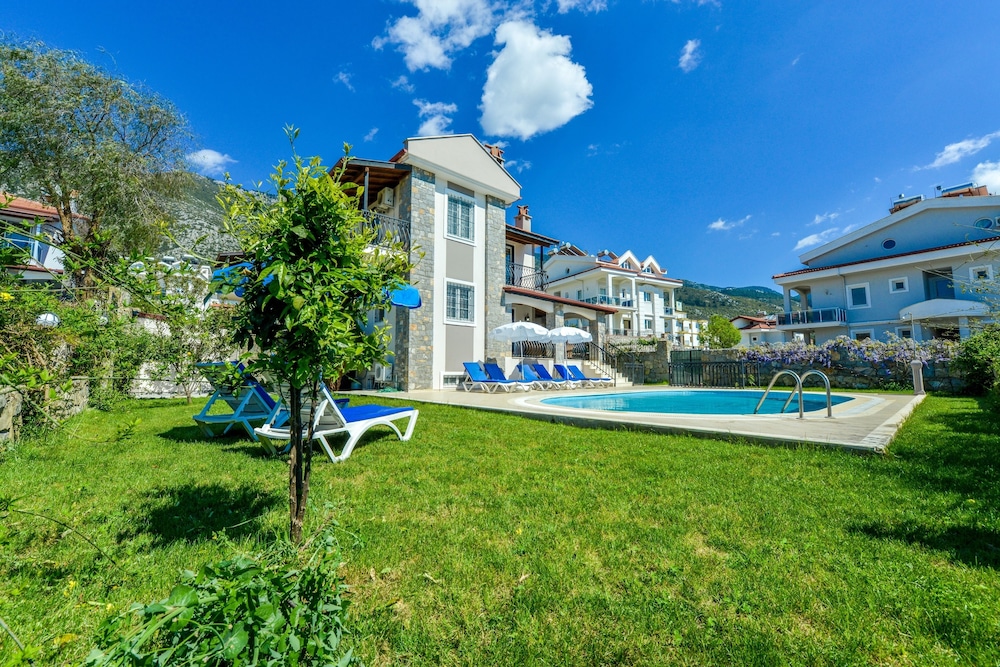Villa Oriana — 4-Star Luxury Hotel in Oeluedeniz, Turkey
