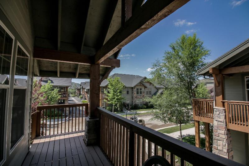 Fox Pointe At Redstone By Lespri Management - photo 12