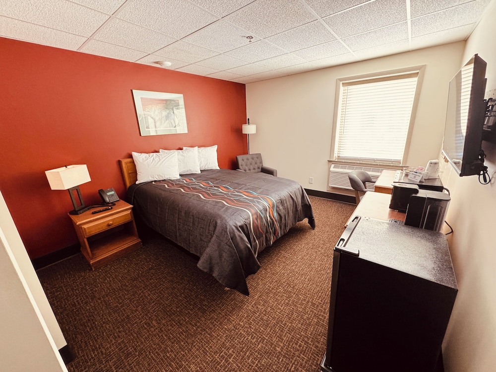 Hibbing Park Hotel & Suites - photo 6