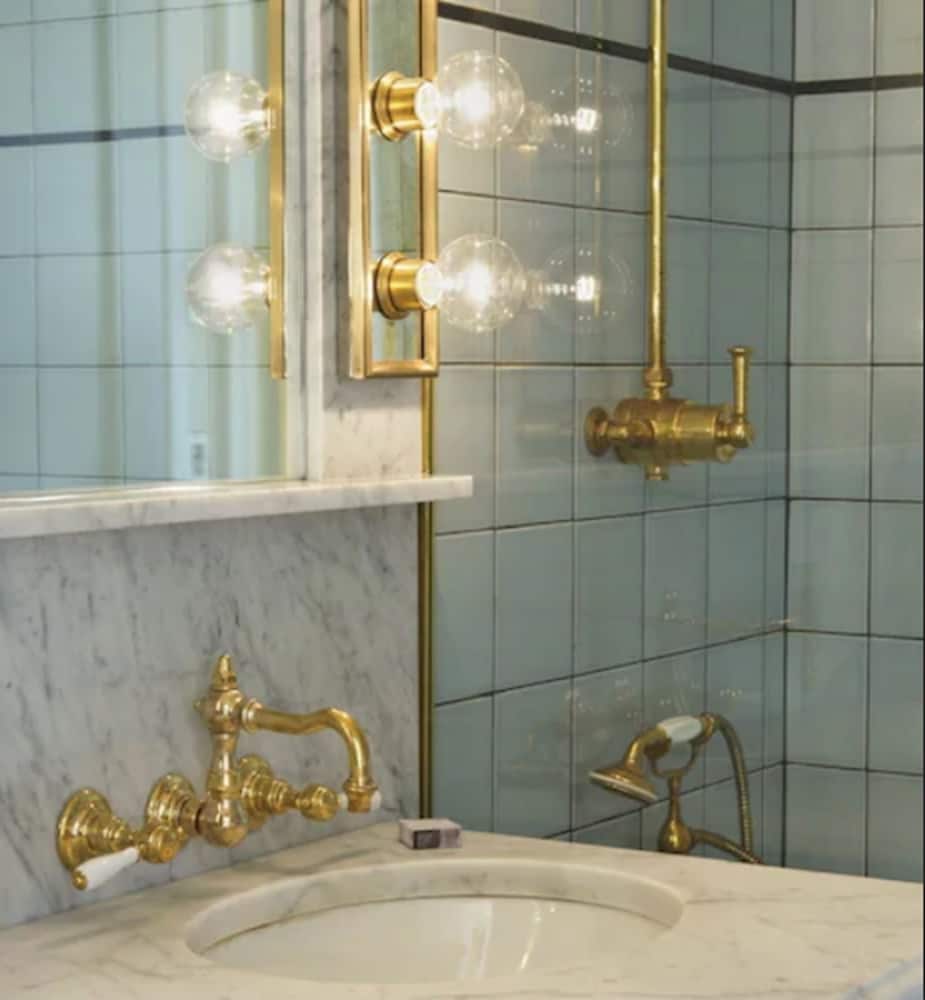 The Marlton Hotel - photo 16