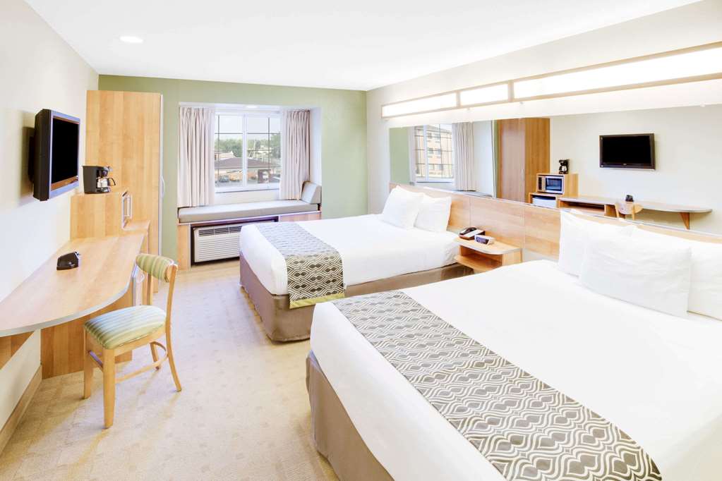 Microtel Inn & Suites by Wyndham Saraland North Mobile - photo 10