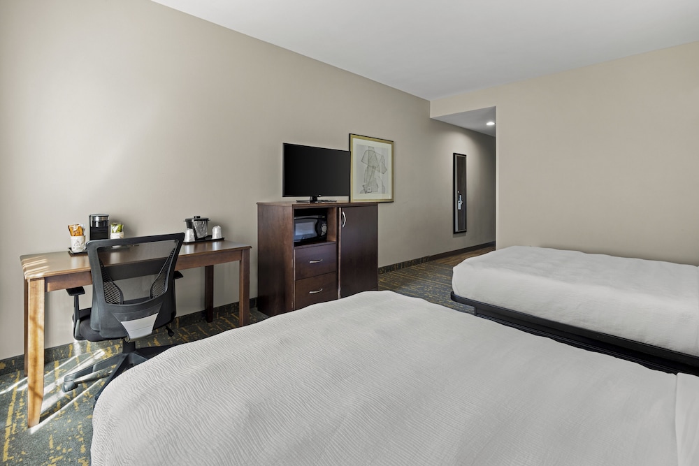 The Mulberry Hotel - photo 24