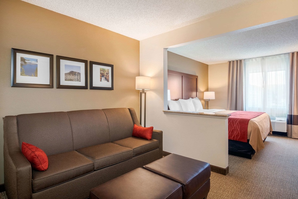Comfort Inn Medford North - photo 26