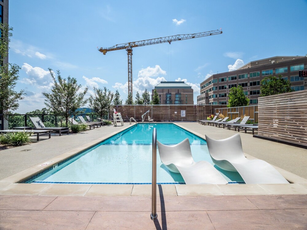 Global Luxury Suites at Reston Town Center - photo 82