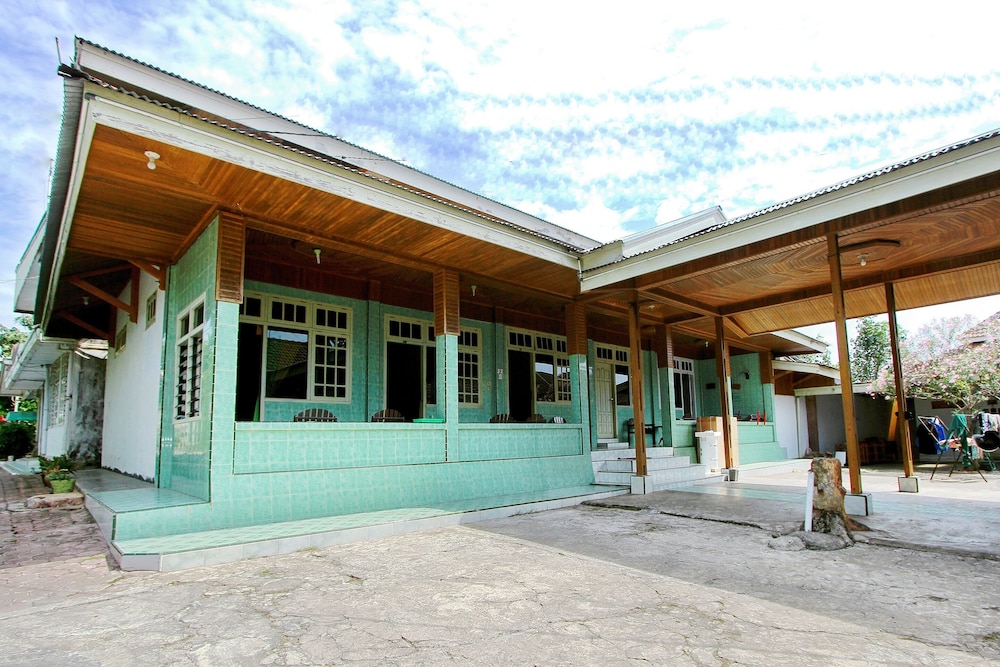 OYO 1865 Hotel Ss Syariah in Bengkulu, Indonesia