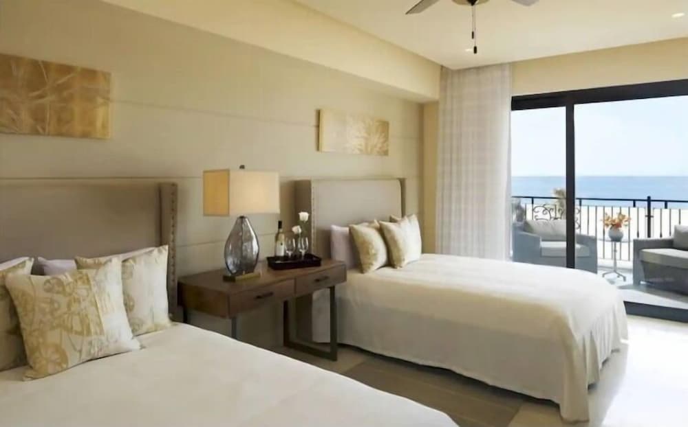 Oceanfront Penthouse - last minute hotel in Cabo San Lucas