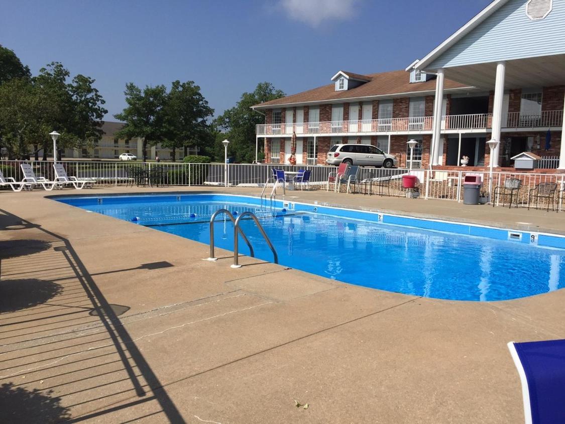 Twelve Oaks Inn - last minute hotel in Branson