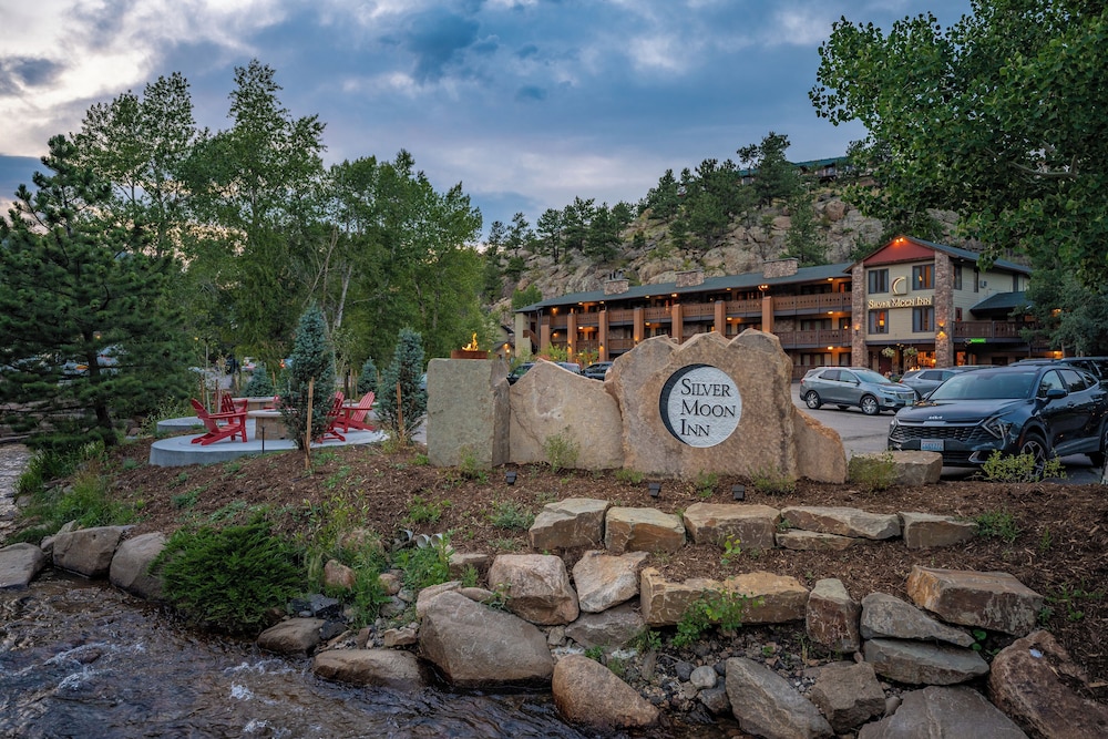 Silver Moon Inn - photo 181