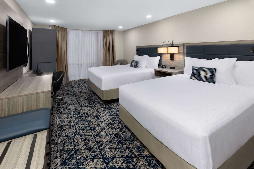 Wyndham DFW Airport - photo 10