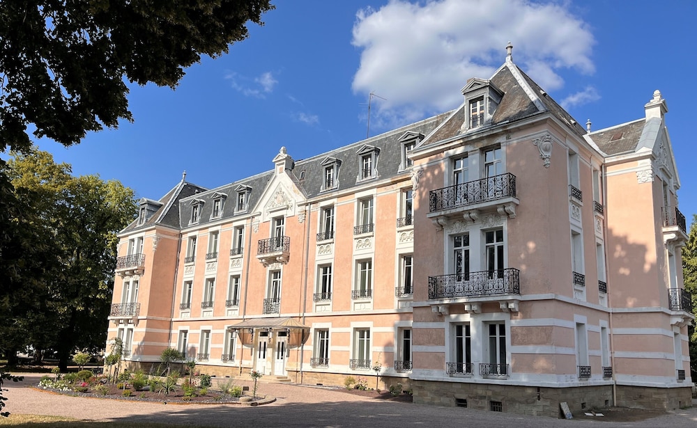 La Souveraine — Contrexeville