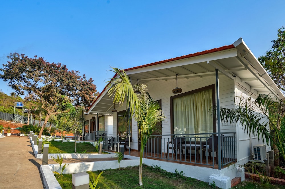 Amore Serenity Resort in Arambol, India