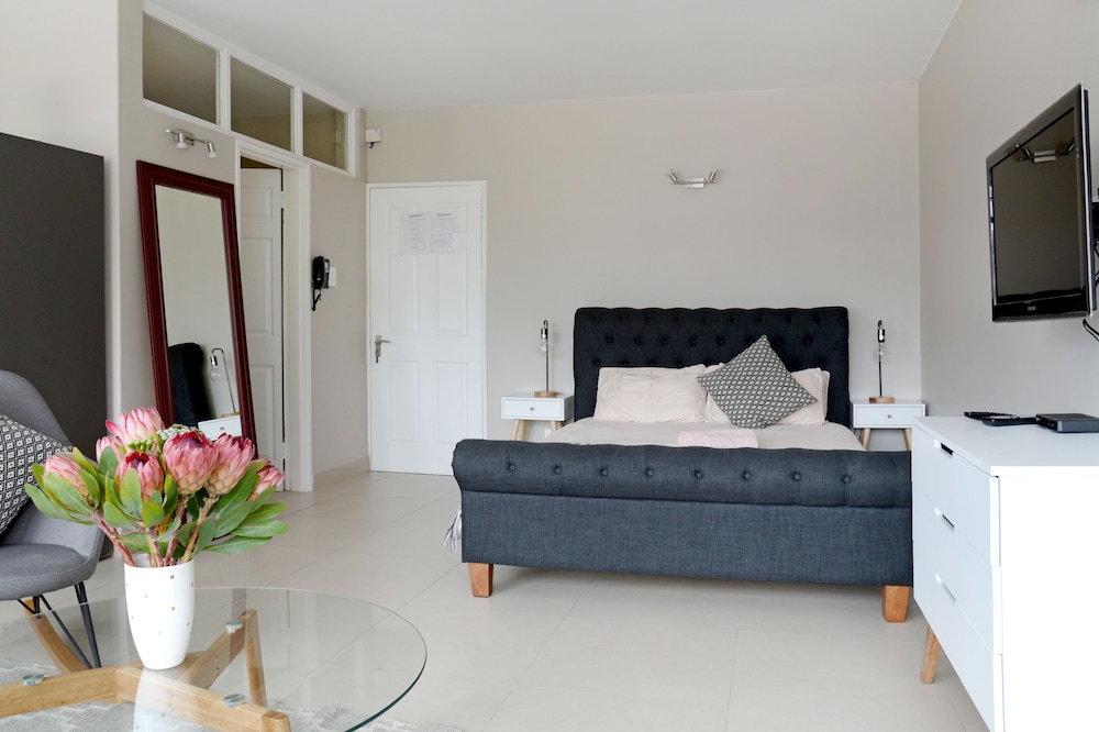 Keerom 66 Beautiful modern apartment in heart of Cape Town