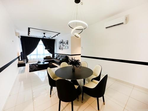 Botanika Luxury Homestay by Antlerzone — 4-Star Luxury Hotel in Johor Bahru, Malaysia