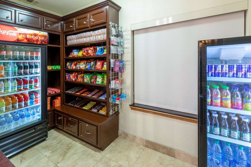 La Quinta Inn & Suites by Wyndham Houston New Caney - photo 29