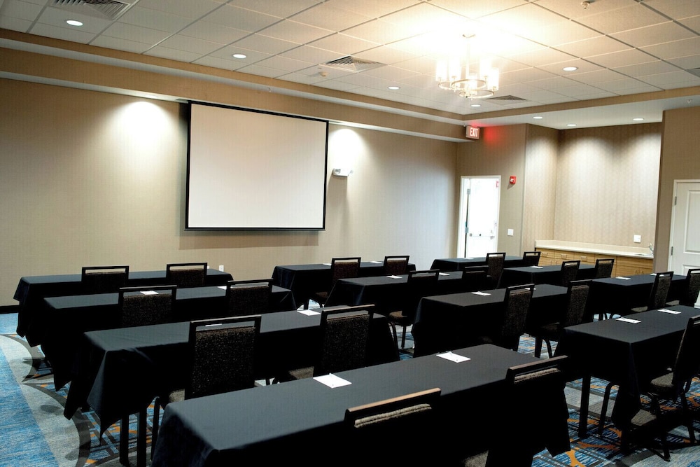 TownePlace Suites by Marriott Ames - photo 66
