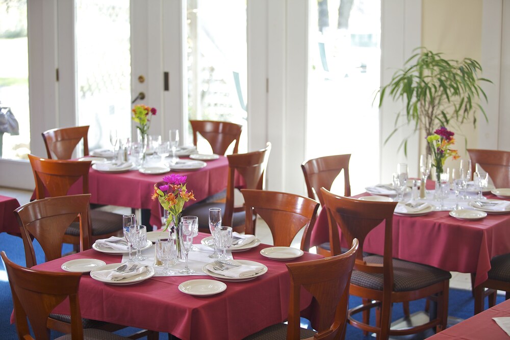 The Mountaineer Inn at Stowe - photo 36