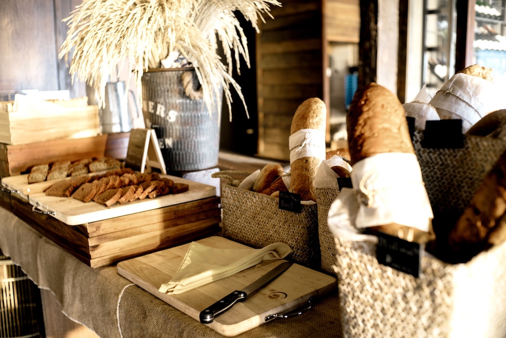 מזון ומשקאות