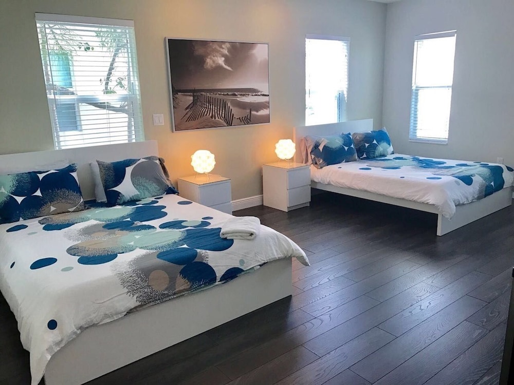 4 Bedroom Home by Ideal Experience VR — 4-Star Luxury Hotel in Fort Lauderdale, United States