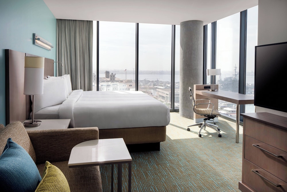 Springhill Suites San Diego Downtown Bayfront - photo 12