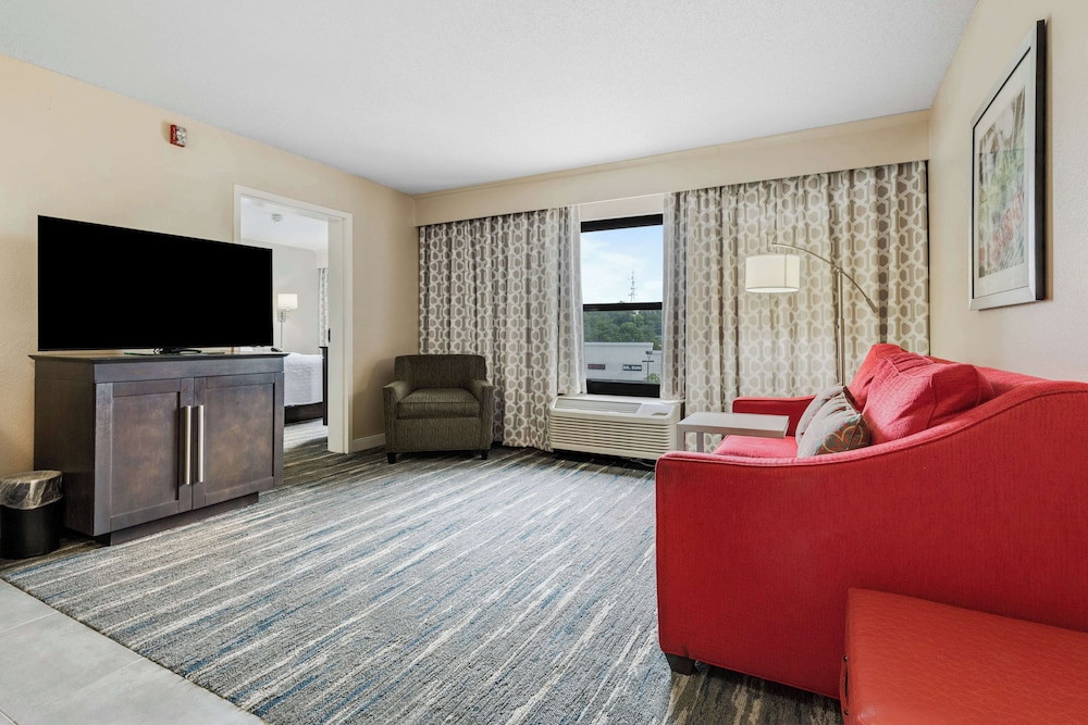 Hampton Inn & Suites Memphis Wolfchase Galleria - photo 20