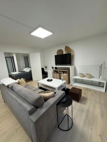 Confort Et Charme Aux Arcades — hotel in Montigny-Le-Bretonneux