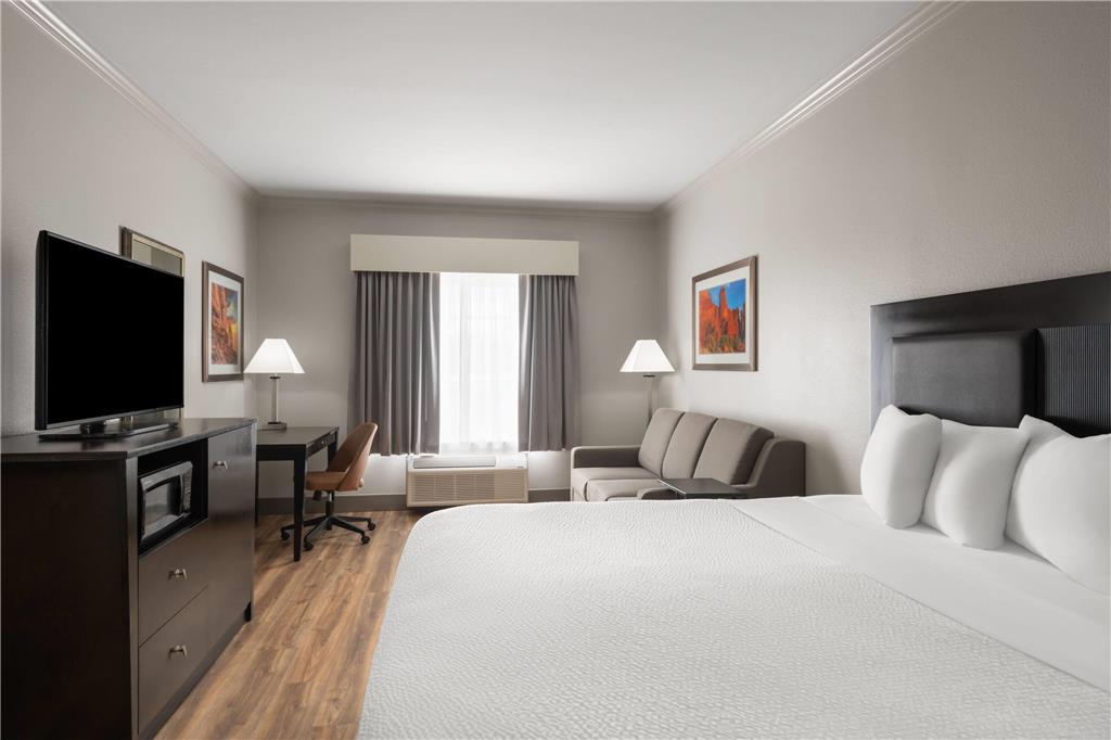La Quinta Inn & Suites by Wyndham Moab - photo 28
