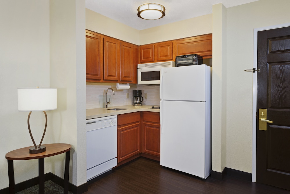 Staybridge Suites South Springfield by IHG - photo 18