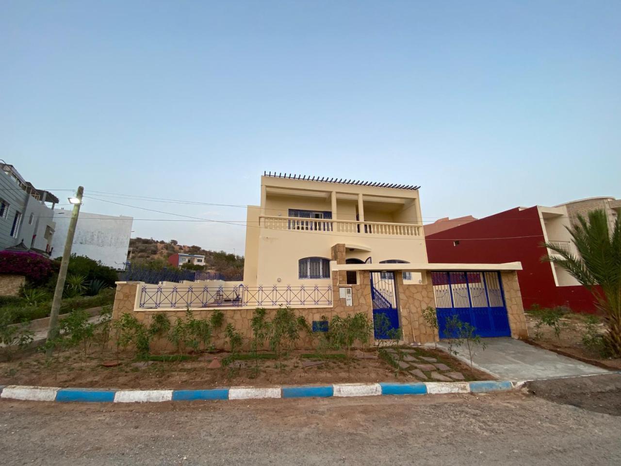 Oasis balnéaire en bord de mer à 200m de la plage et à 10 min de Taghazout in Unknown City, Morocco