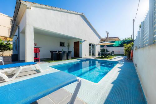 Llevantpicafort in Santa Margalida, Spain